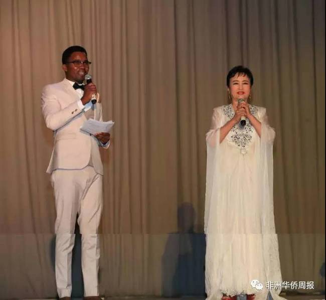 中国著名表演艺术家朱明瑛女士